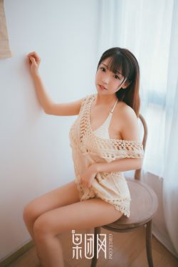 美女偷窥